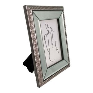 Portaretrato Concepts 011701